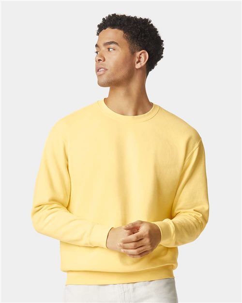 Comfort Colors Unisex Garment-Dyed Lightweight Fleece Crewneck Sweatshirt